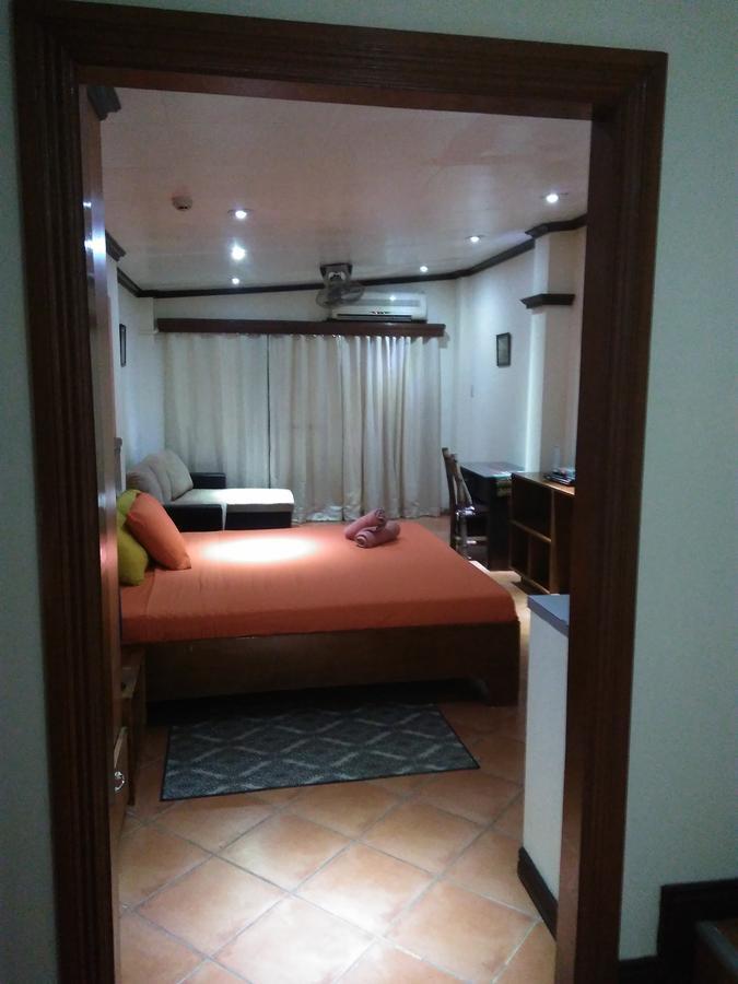 Mango'S Beachfront Resort Олонгапо Екстериор снимка