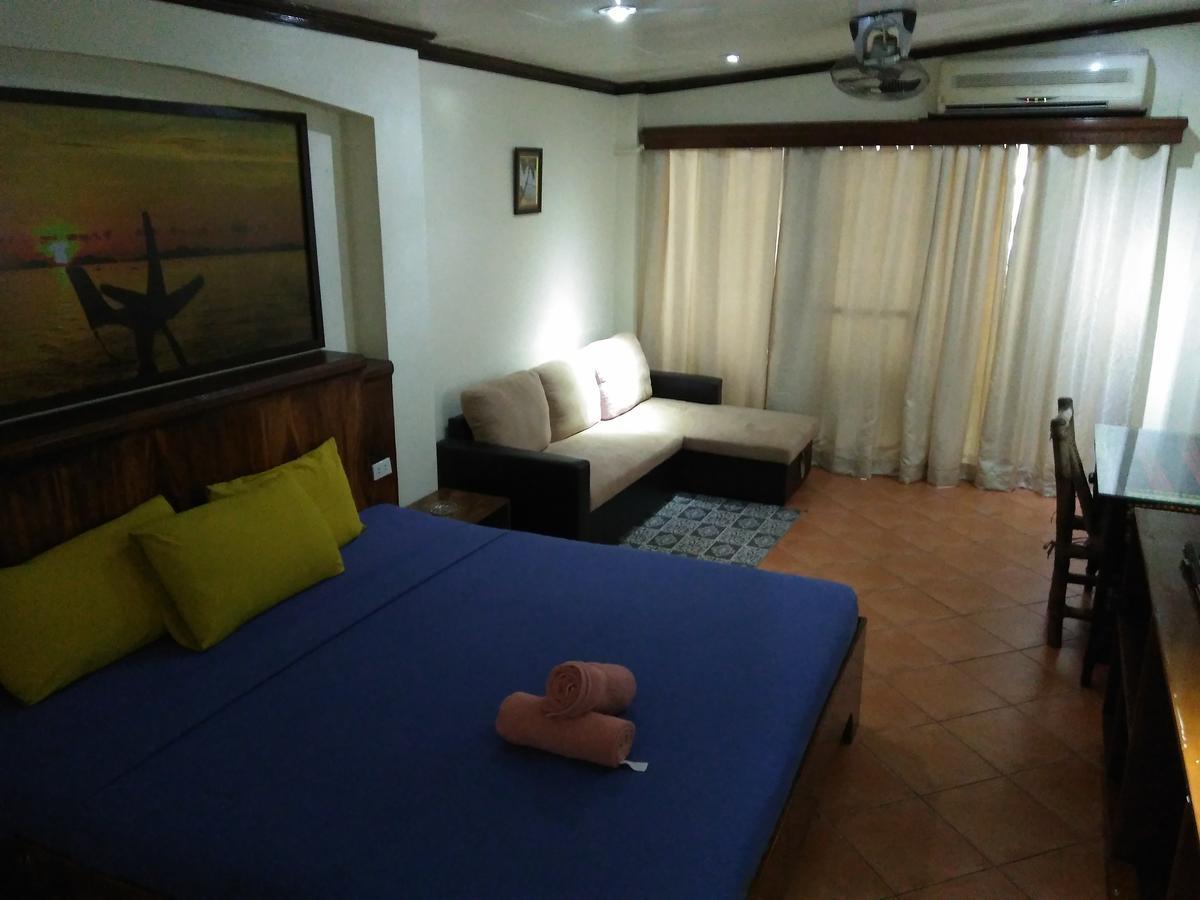 Mango'S Beachfront Resort Олонгапо Екстериор снимка